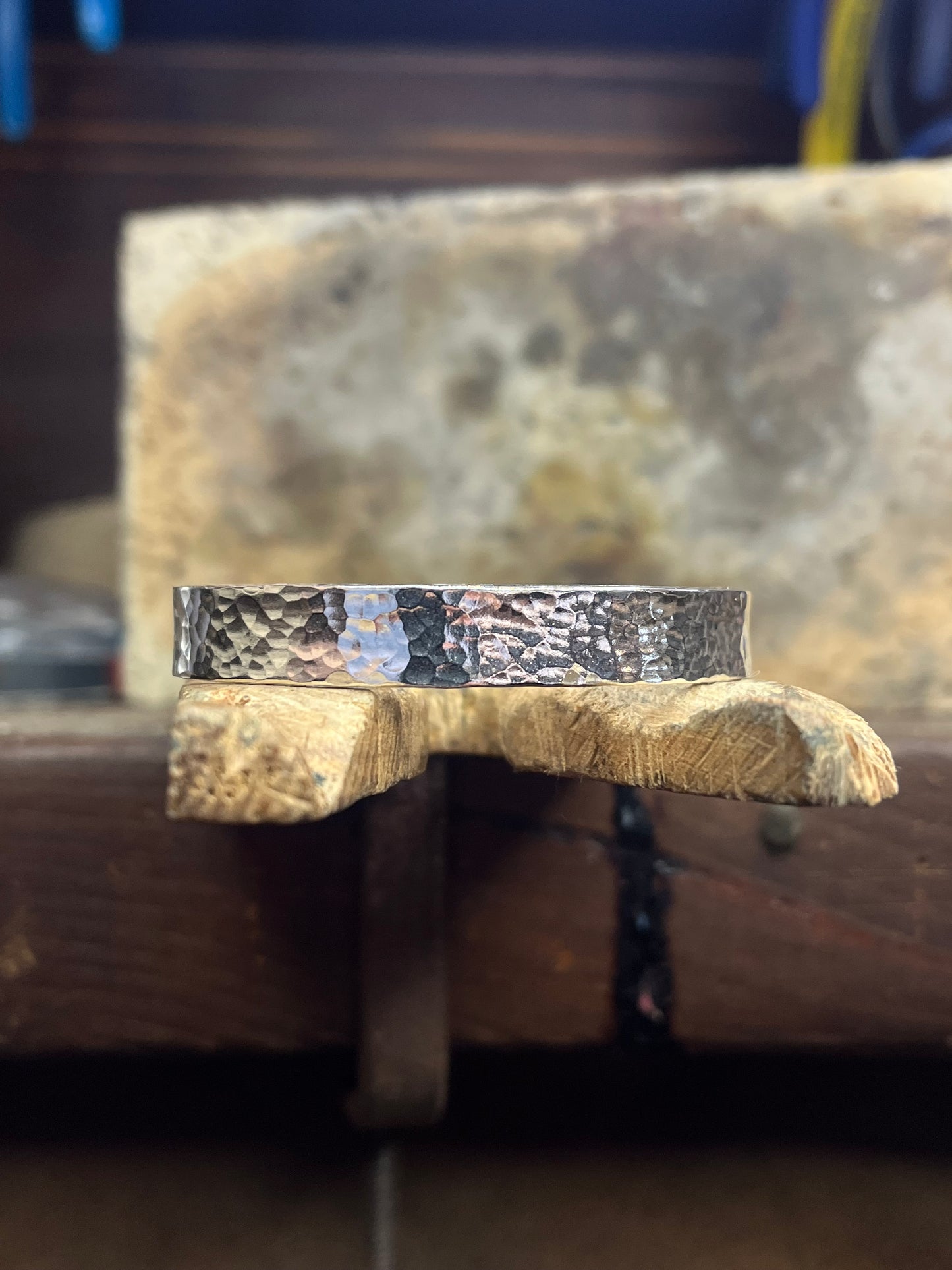 Bracciale martellato in Argento