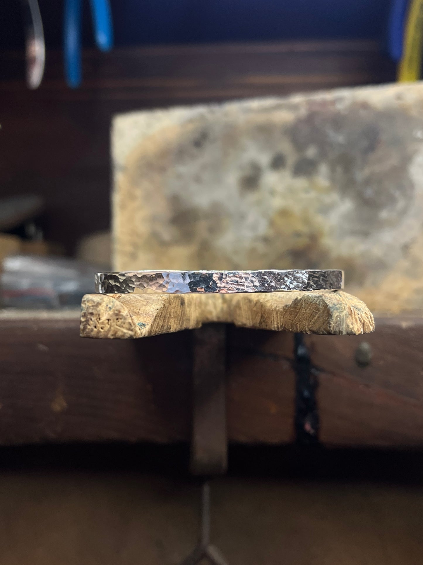 Bracciale martellato in Argento