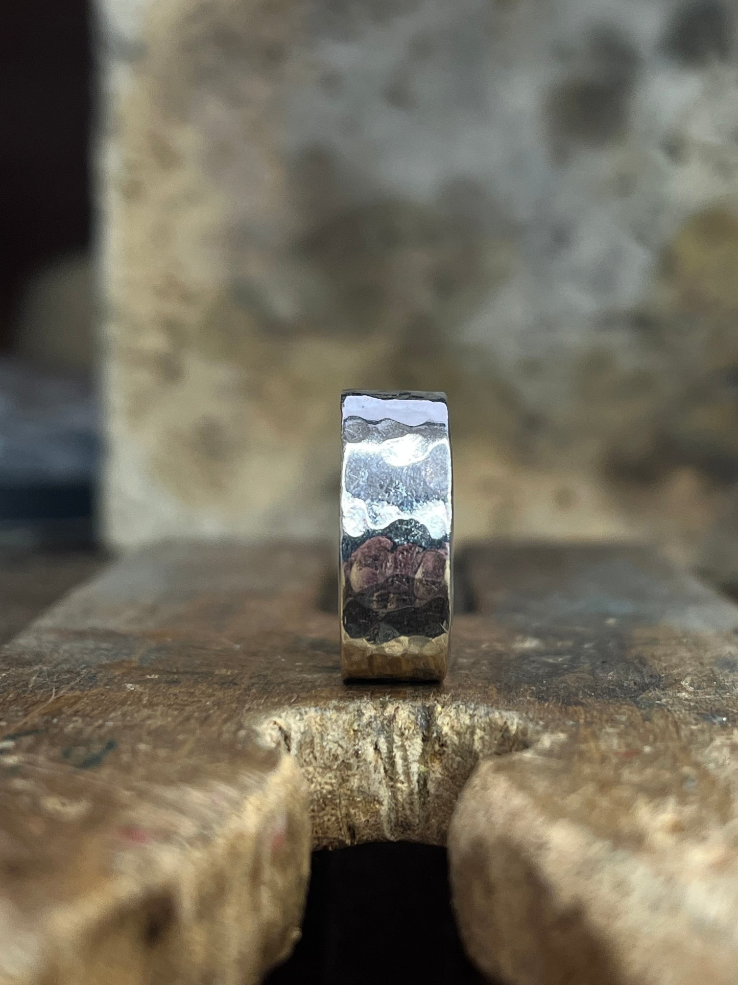 Anello martellato in Argento